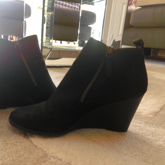 Black boots - Picture 5 of 5